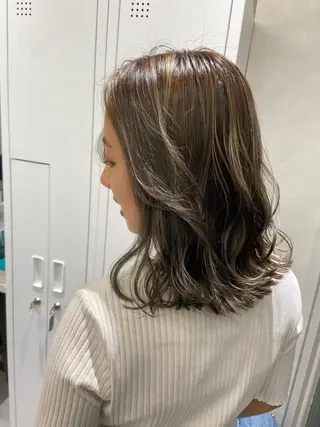 セミロング 川本 あゆのヘアスタイル