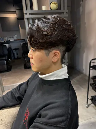 ミディアム パーマ メンズ 似合う髪型見つけます AYAKAのヘアスタイル