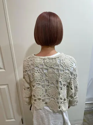 ショート カラー MIOベージュカラー 柔らかいカラーのヘアスタイル