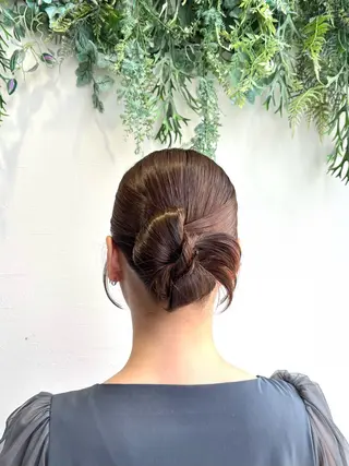 ミディアム ヘアアレンジ yuzu🌈／透明感 カラー／ハイトーンのヘアスタイル
