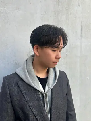 ミディアム パーマ メンズ 💈原宿指名No.1 センターパート💈のヘアスタイル