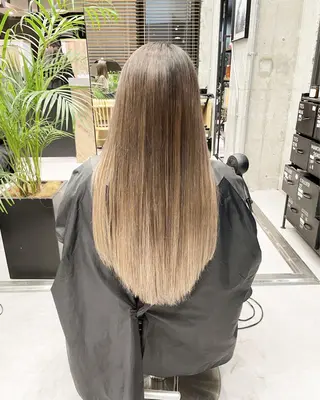ロング カラー ヘアアレンジ TATSUYA アートディレクターのヘアスタイル