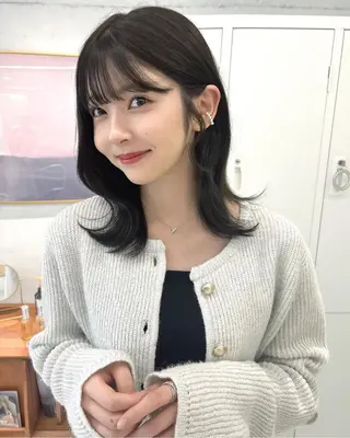ミディアム 髪質改善＊韓国レイヤ ーカット🫧🪽衣愛のヘアスタイル