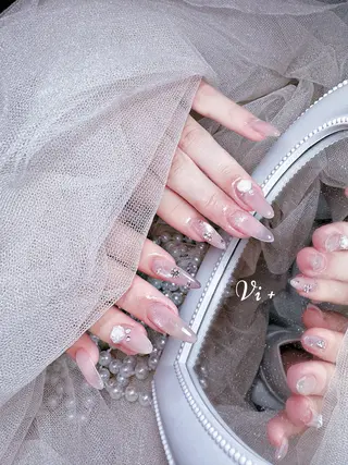 ネイル ✨Nailsalon Vi+✨のネイルデザイン