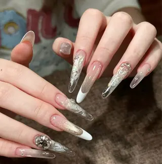 ネイル D-BEAUTY Nailsalonのネイルデザイン