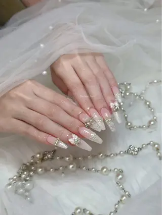 ネイル HANA 長さだしのネイルデザイン