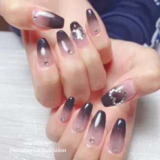 ミディアム ネイル 🐾enen style 🐾のネイルデザイン