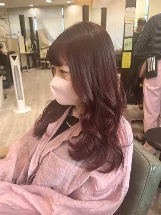 セミロング カラー 佐藤 瑚碧のヘアスタイル