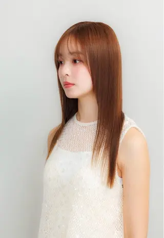 セミロング カラー Cloe中野 京坂 珠輝のヘアスタイル