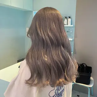 セミロング カラー ブリーチカラー 🩵MIZUKIのヘアスタイル