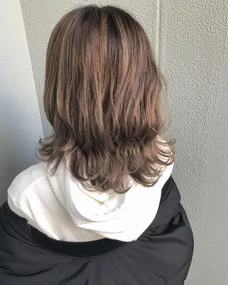 ミディアム Loob.TOKYO MIYA🌈のヘアスタイル