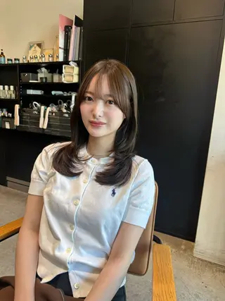 セミロング カラー 韓国レイヤーカット 透明感カラー冨田那樹のヘアスタイル