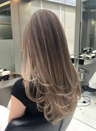 ロング Kotomi 🇺🇸💋のヘアスタイル