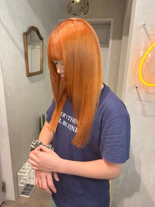 ロング カラー ヘアアレンジ color.nail 🫧ionaのネイルデザイン
