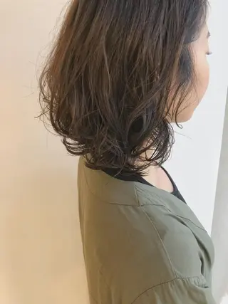 ミディアム カラー パーマ 千村 亮のヘアスタイル