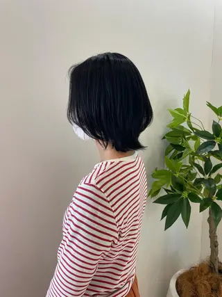 ショート ブリーチ/透明感カラ ー/荒木 悠楽のヘアスタイル