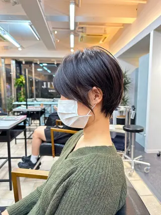 ショート ショート/レイヤー カット/服部タカノリのヘアスタイル