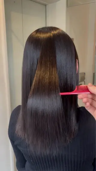 カラー W_SALON CONOCAのヘアスタイル