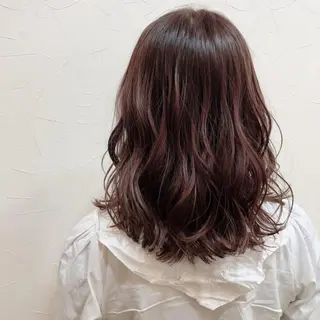 カラー u. marikoのエステ・リラクイメージ