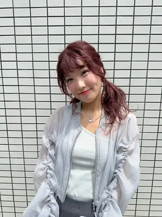 ミディアム 村岡 芽衣のヘアスタイル