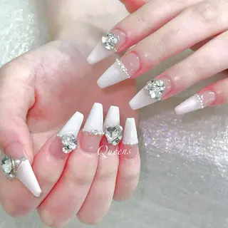 ネイル Queens ひなのネイルデザイン