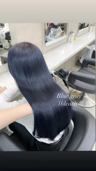 ロング カラー 抜け感レイヤー︴ ニュアンスカラーのヘアスタイル
