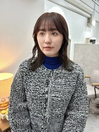 セミロング サトウ ナナのヘアスタイル