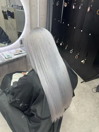 ロング カラー ハイトーン× レイヤー🤍ゆうひのヘアスタイル