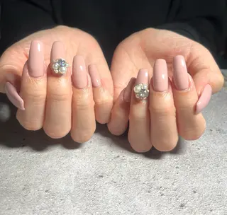 ロング 2DY NAIL SALONのネイルデザイン