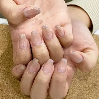 ネイル 板垣 綾乃のネイルデザイン