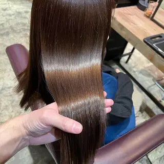 縮毛矯正 特化アツシのヘアスタイル