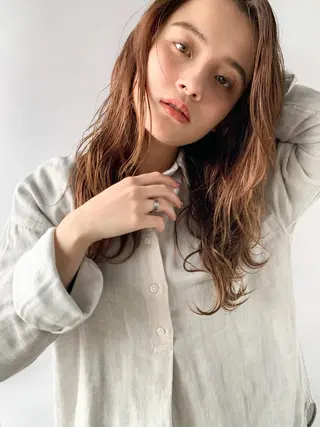 セミロング 初めてでも失敗しない 透明感カラー　Miiのヘアスタイル