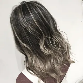 セミロング カラー 髪質改善カラー韓国風 レイヤーtudaのヘアスタイル
