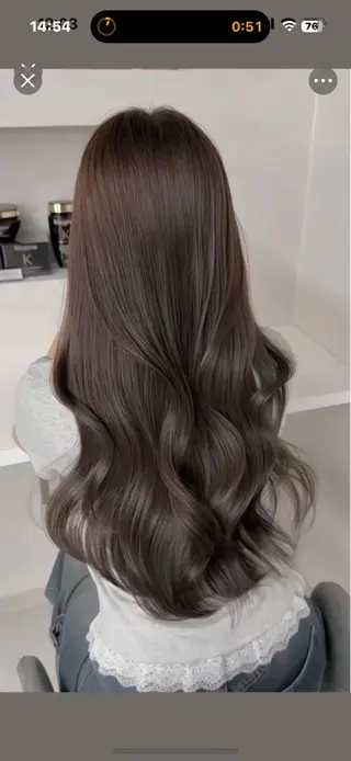 ロング モリシタ チョウのヘアスタイル