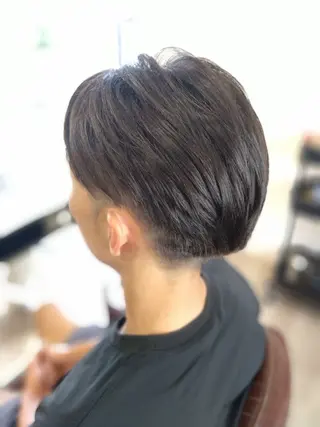 ショート BEE'Z neu 砂田のヘアスタイル