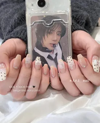 ネイル 𝗮𝗶𝗿𝗶🌙 新宿/ワンホンネイルのネイルデザイン