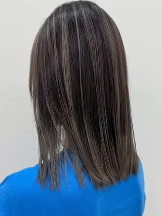 ミディアム カラー 正分 真美のヘアスタイル