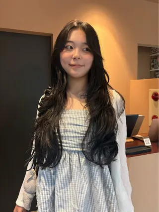 ロング 韓国レイヤー YOKE reinaのヘアスタイル