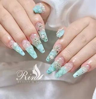 ロング Rin Nail 新大久保店のネイルデザイン