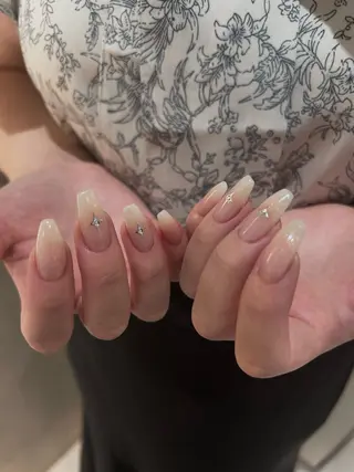 ネイル mikoto 🎀 艶々美フォルムのネイルデザイン