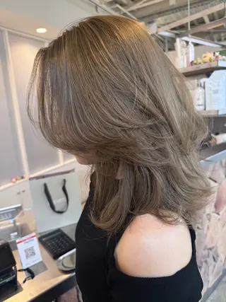 ミディアム Tsuyoki .のヘアスタイル