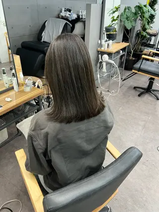 ミディアム hikaru💘髪質 改善 透明感カラーのヘアスタイル