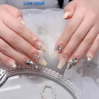 ネイル Hin Nailのネイルデザイン