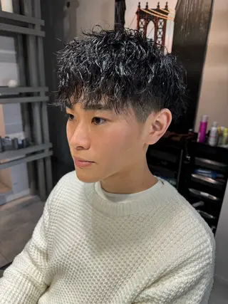 ミディアム パーマ メンズ 似合う髪型見つけます AYAKAのヘアスタイル