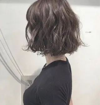 ミディアム 矢内 結菜のヘアスタイル