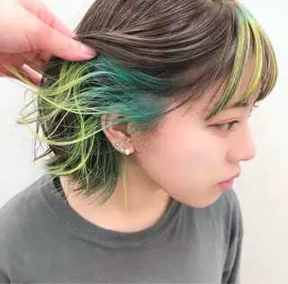 ショート カラー ご予約はインスタ のみ🌿@n7g10のヘアスタイル