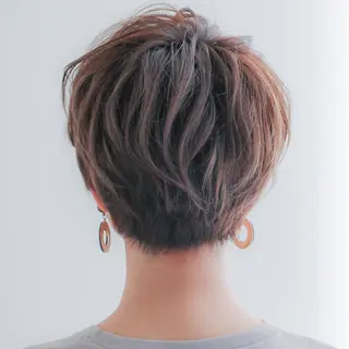 ショート カラー パーマ Lond re Maison.原宿のヘアスタイル