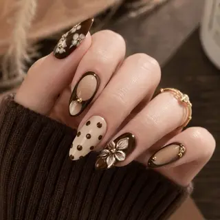 ネイル Umee Nailのネイルデザイン