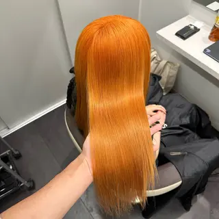 セミロング カラー 💫艶ハイトーン×髪 質改善💫リュウトのヘアスタイル