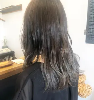 ミディアム カラー パーマ 名倉 伽奈のヘアスタイル